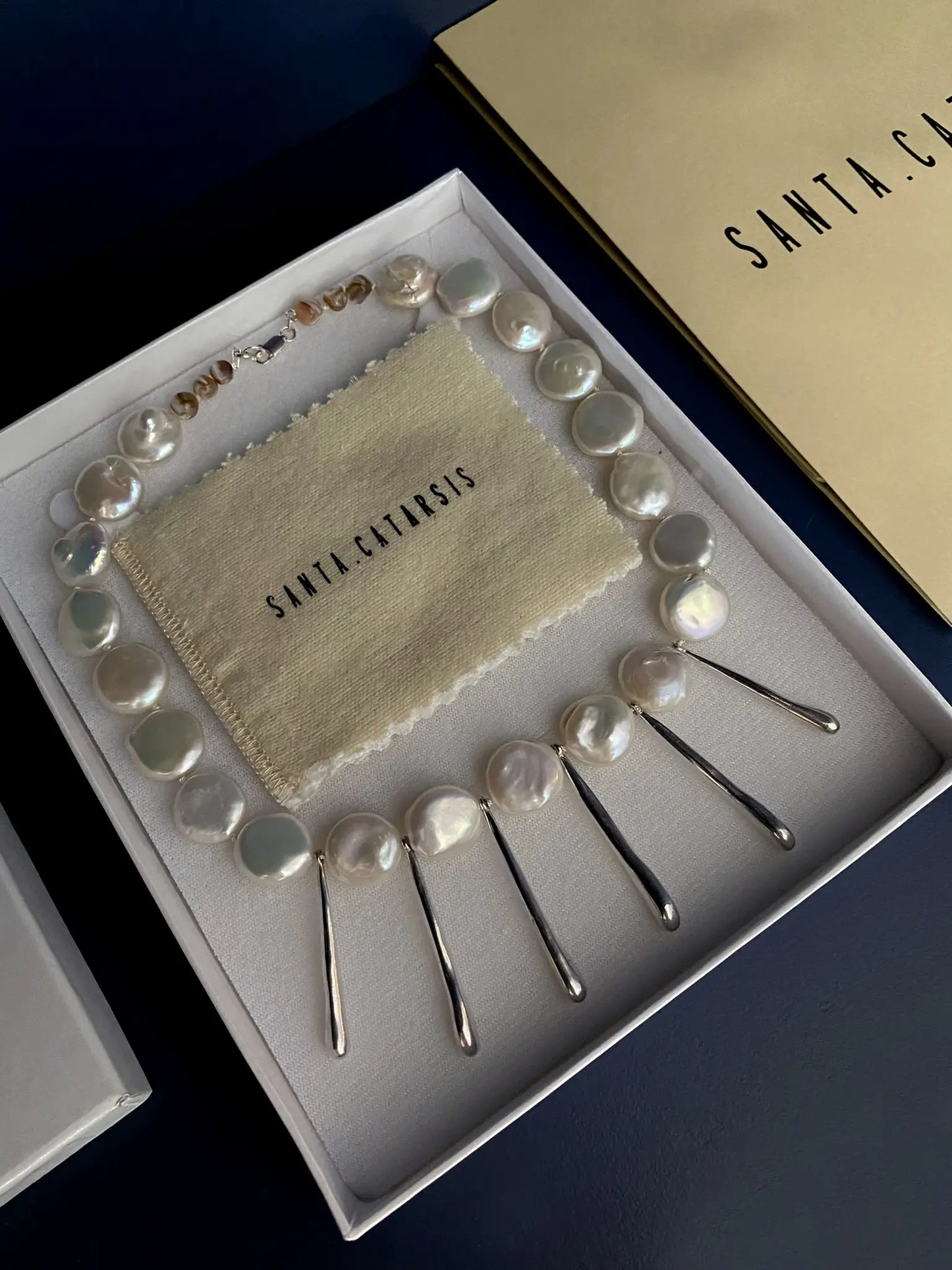 Dripping Pearls Necklace